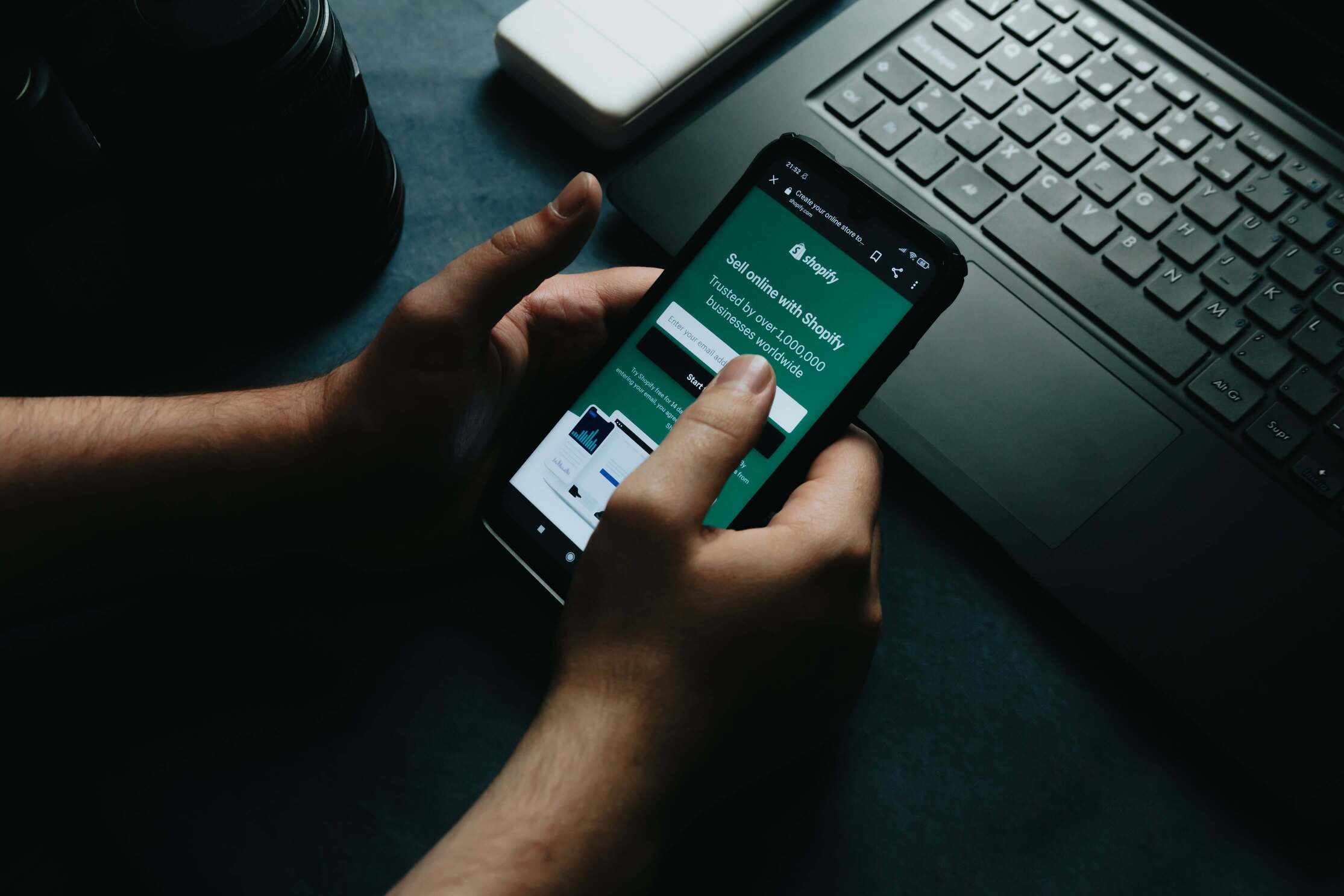Shopify E-commerce: Pros and Cons